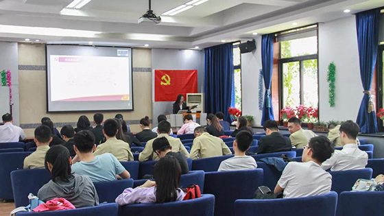 3ef345a69d620d0e672620e102d4f64f.jpg 微信图片_20190526215415.jpg