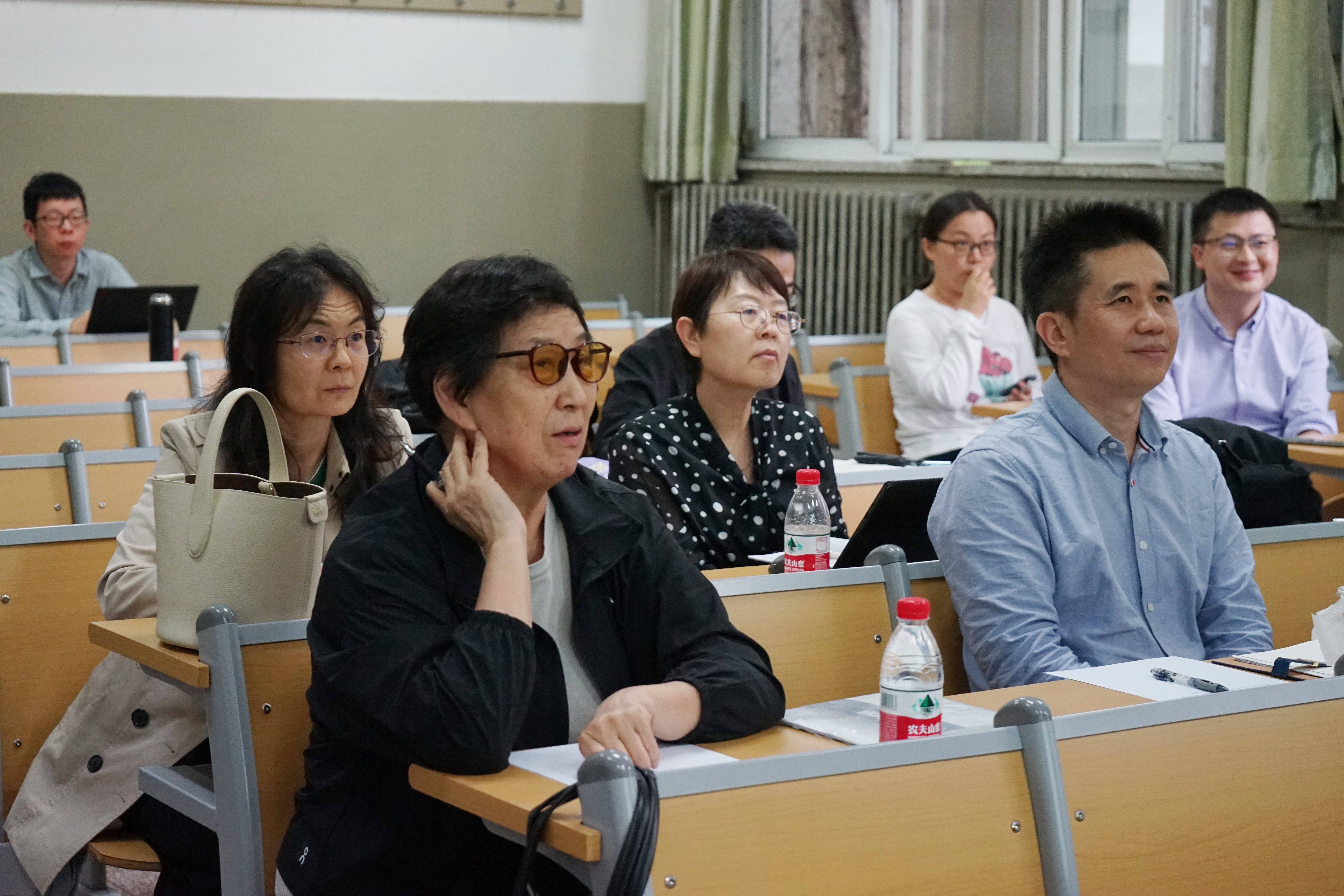 1758872764763084.jpg 1758872764763084.jpg