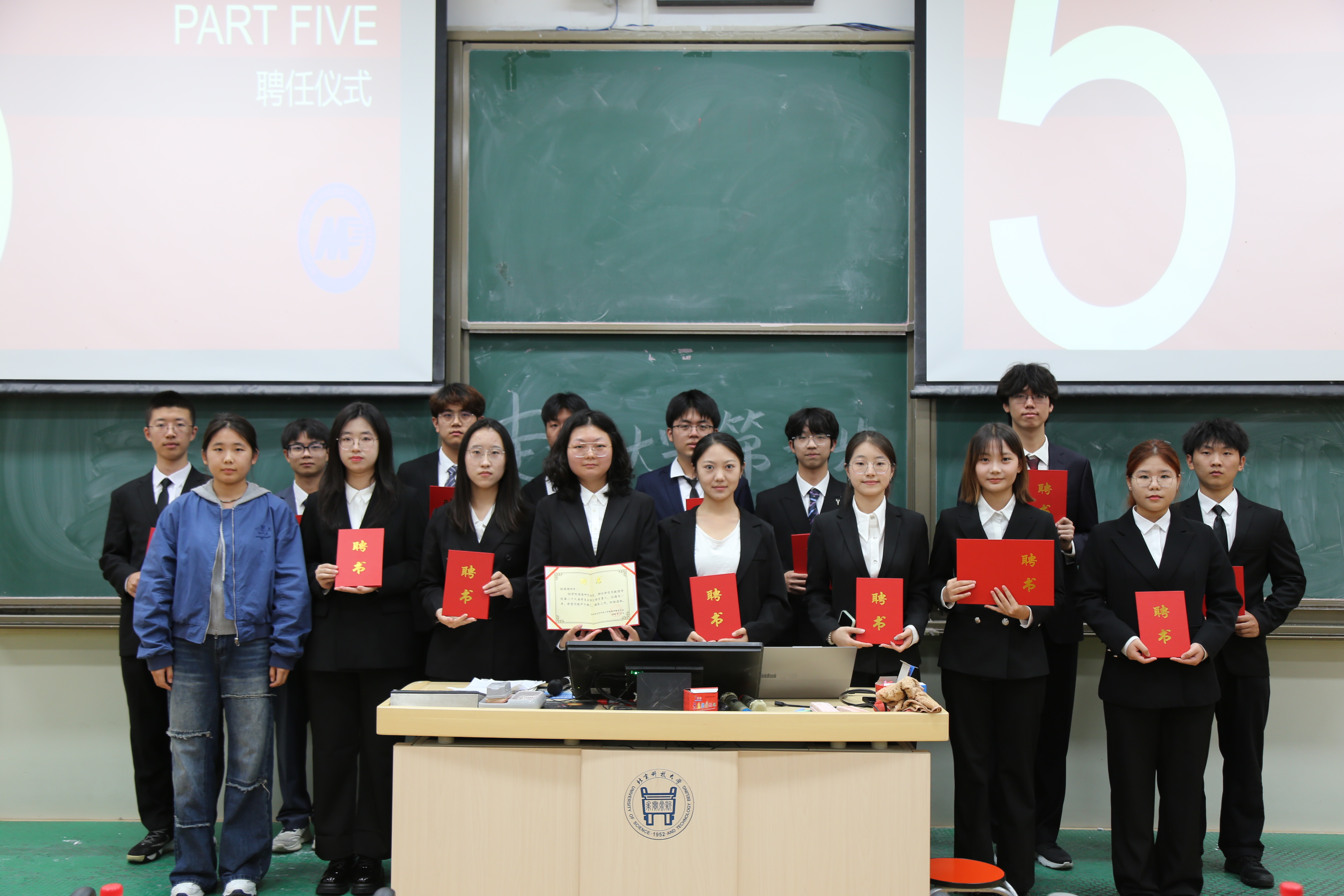 1760690926642677.jpg 1760690926642677.jpg