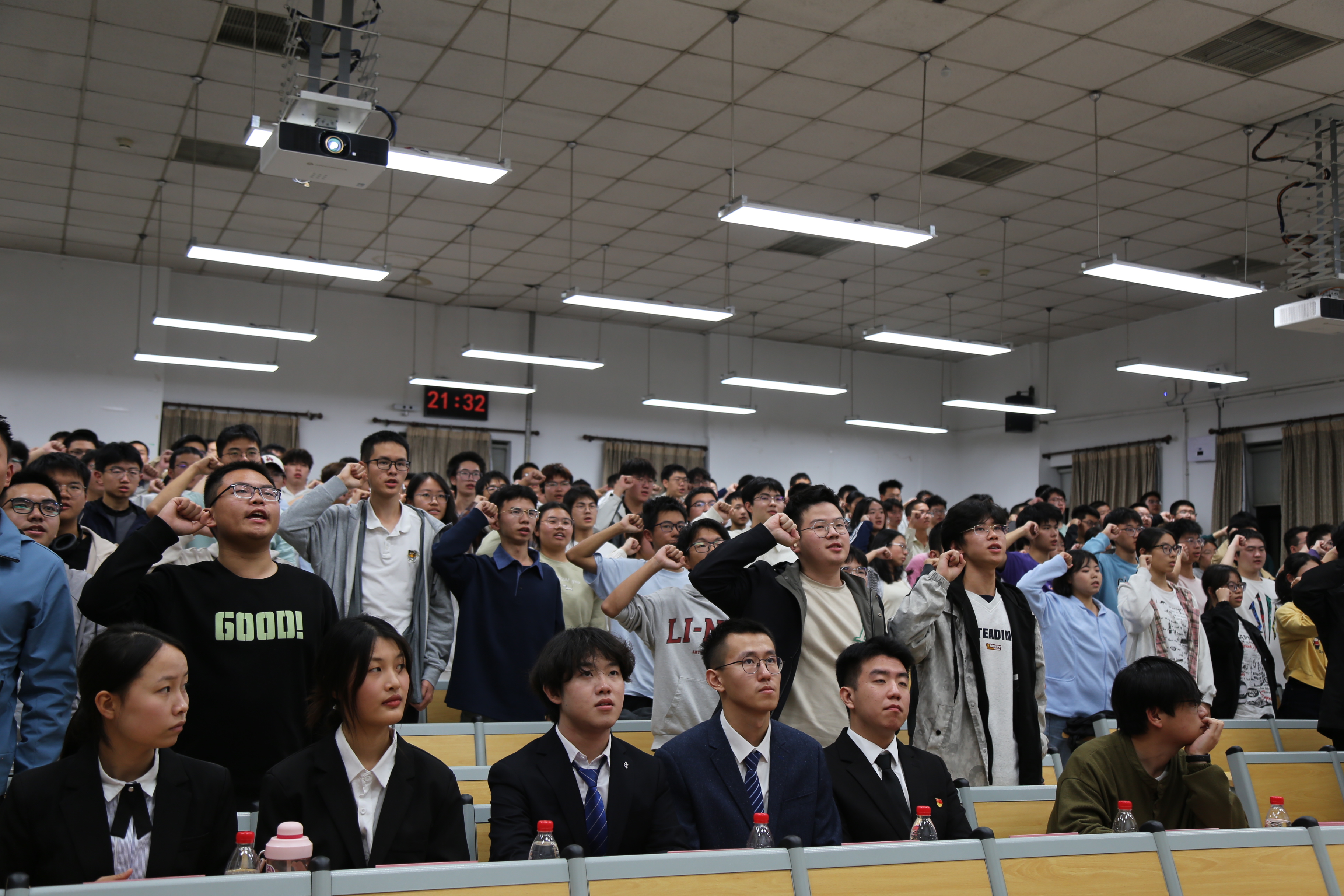 1760691189431276.jpg 1760691189431276.jpg